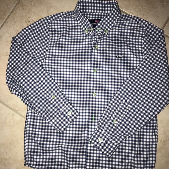 Vineyard vines button down - Picture 2 of 5